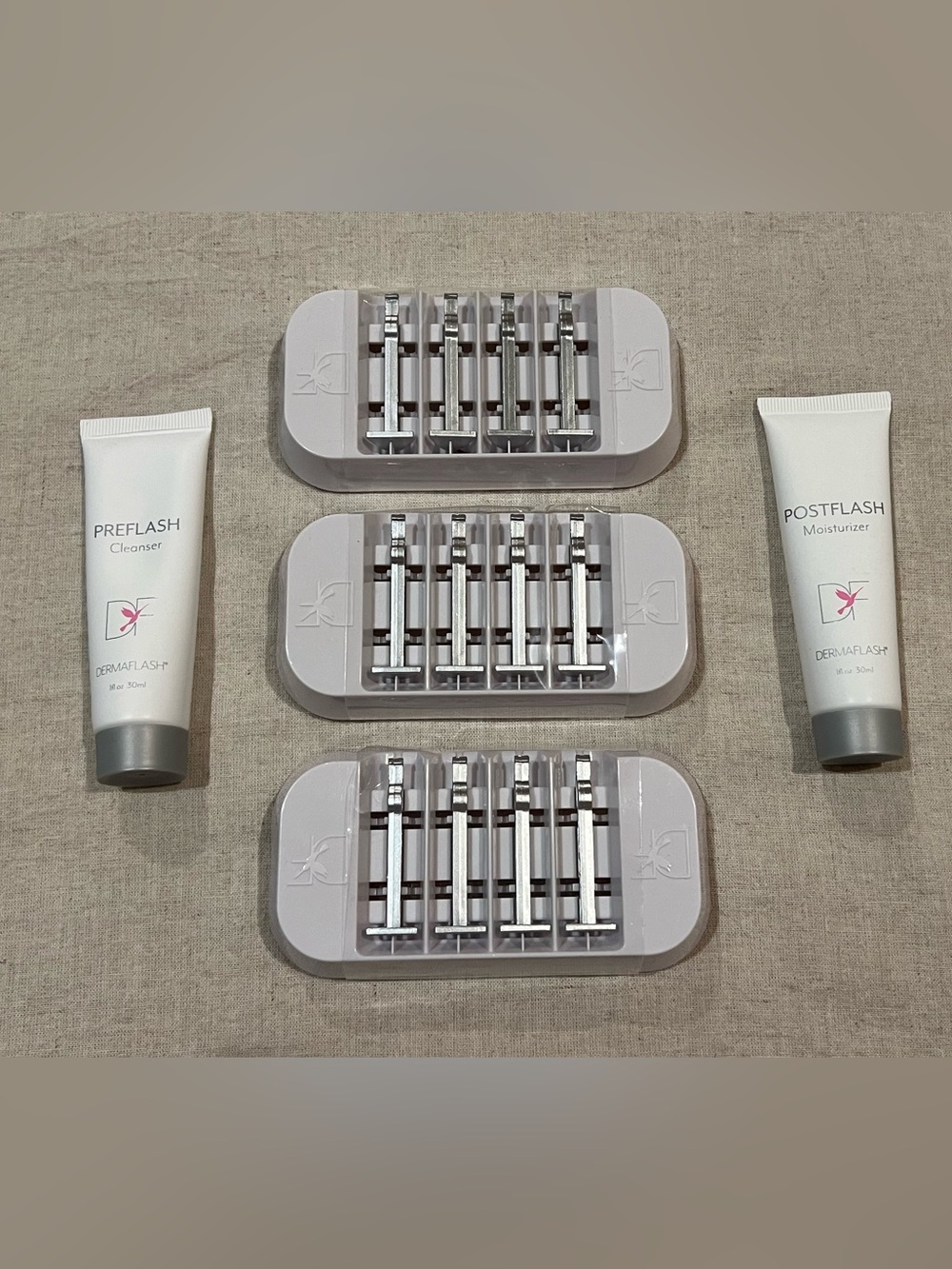 DERMAFLASH LUXE 3 Packs Of 4 Refill Blades 1fl oz Moisturizer And Cleanser New